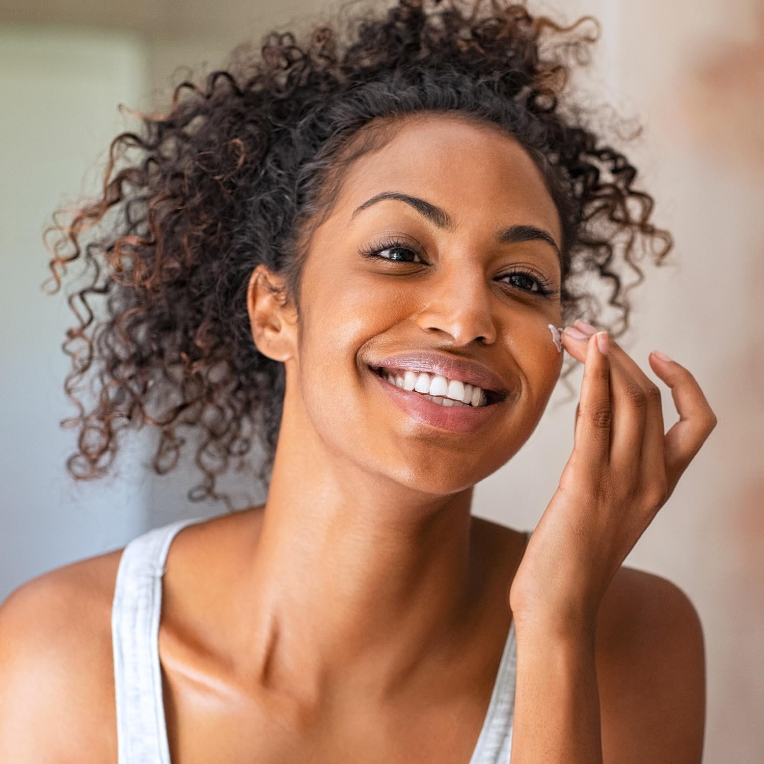 Amazon Basics Retinol Serum for Face, 1 Fluid Ounce, 1-Pack - Image 5