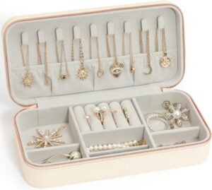Travel Jewelry Case, Small Jewelry Organizer Box Portable Jewellery Box for Rings Earrings Necklaces Bracelets, Beige C